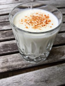 Klassischer Lassi (vegan)