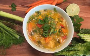 Ayurvedische Sommergemüsesuppe