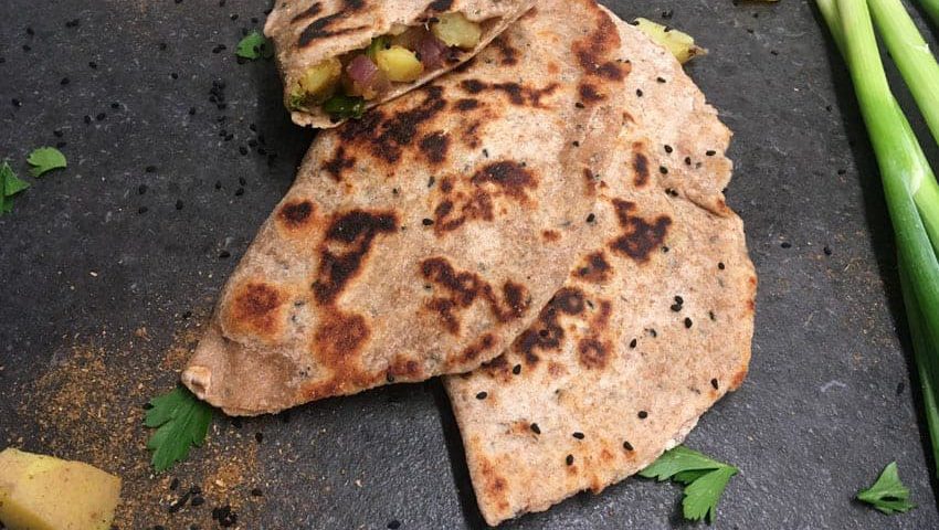 Aloo Paratha - Indisches Fladenbrot mit köstlicher Kartoffelfüllung