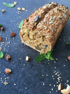 Zucchini-Haselnuss-Brot