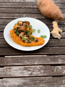 Süßkartoffelpüree mit Kokosmilch