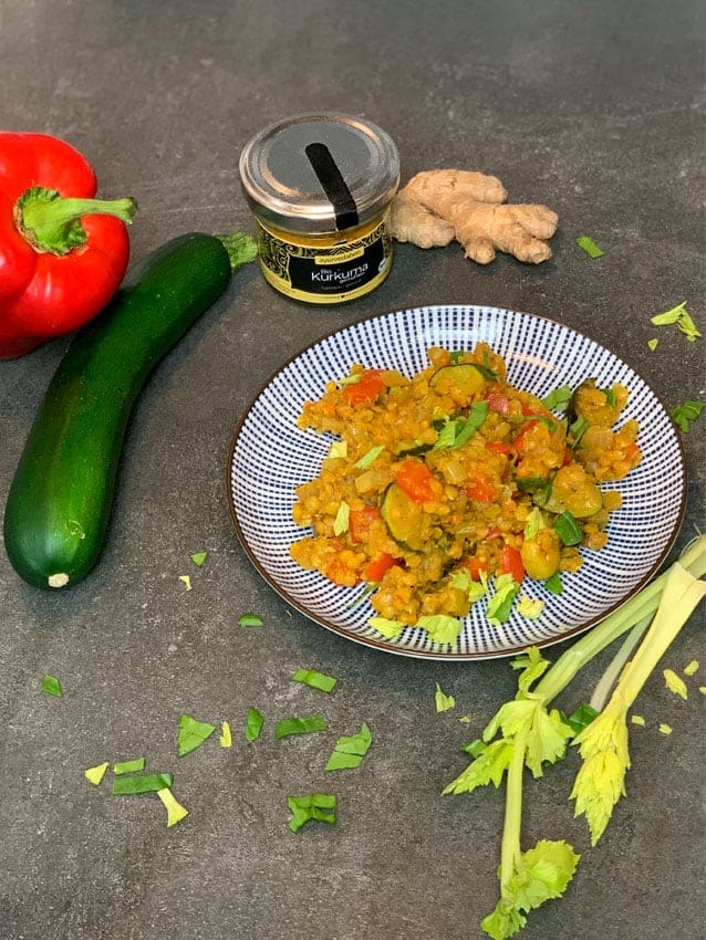 Köstliche Linsen-Gemüse-Pfanne: Ayurveda Rezept - ayurvedaben